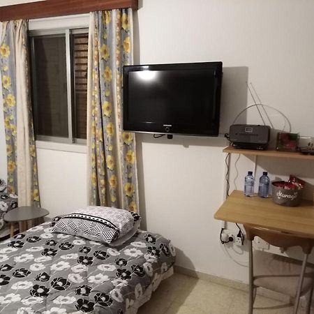 Larnaca, Pervolia 1 Bedroom Seaside Apartment Экстерьер фото