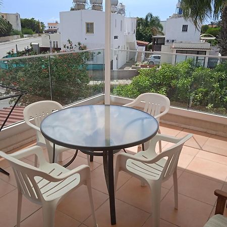 Larnaca, Pervolia 1 Bedroom Seaside Apartment Экстерьер фото